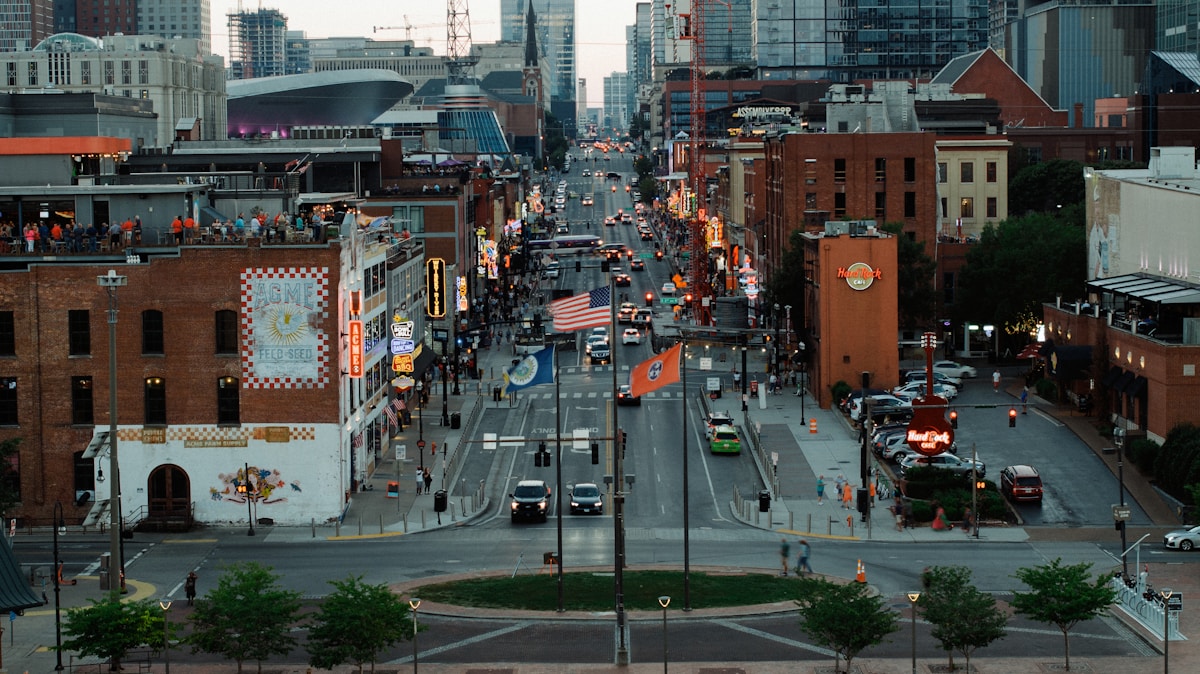 Nashville Tennessee Broadway — sell your mortgage note in Tennessee